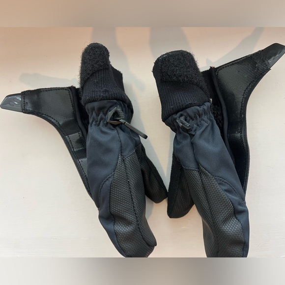 Obermeyer Thumbs Up Mittens. Size: Kids XS - Picture 4 of 4